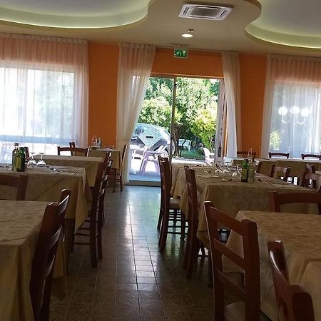 Hotel Adriatico Белларія-Іджеа-Марина Екстер'єр фото